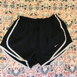 Nike Women 3” Dry Tempo Core Running Shorts